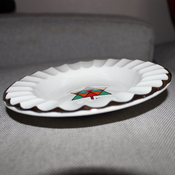 3/$77❤️rare vintage 6" Canada Centennial 1867-1967 ashtray Georgian China - Picture 2 of 6